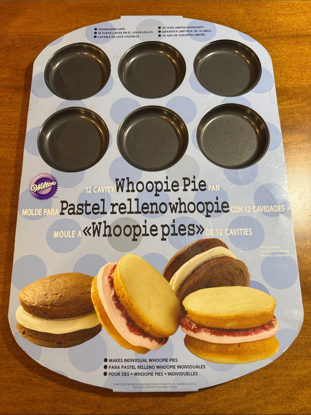Wilton Gray Nonstick 12-Cavity Whoopie Pie Pan